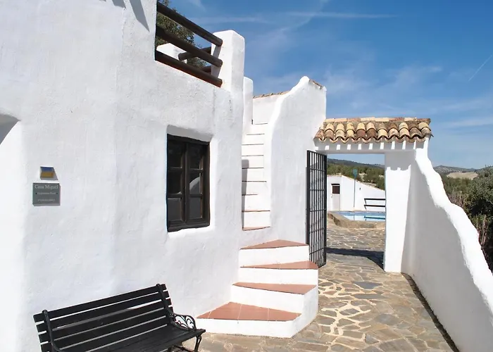Casa Miguel Montefrio 펜션